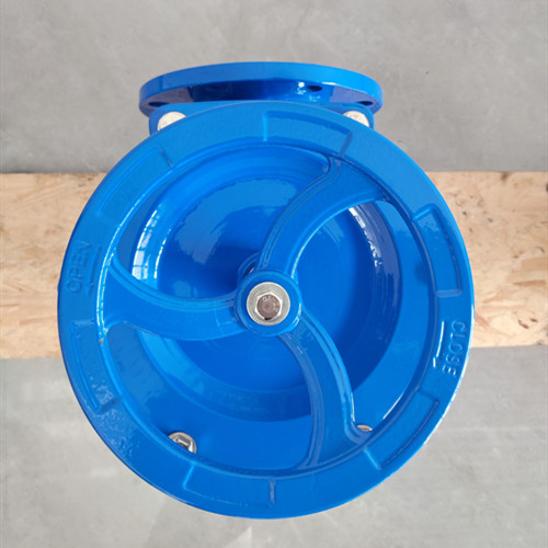 經(jīng)營(yíng)企業(yè)時(shí)刻以利他感恩之心對(duì)待員工和客戶