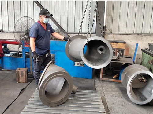 四合一止回閥毛坯機床加工中換工位