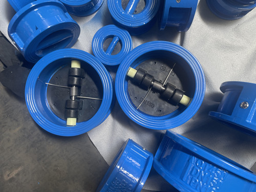 對(duì)夾式止回閥包膠板